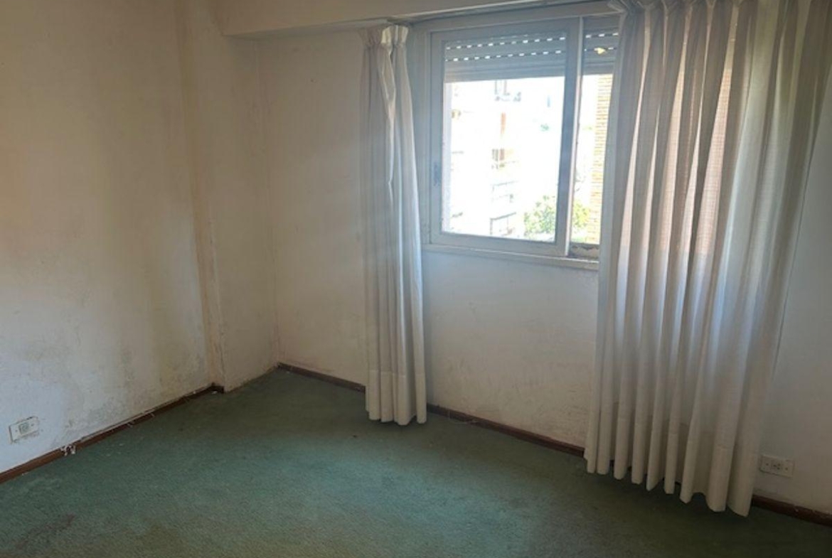 Departamento de 4 Ambientes con Cochera