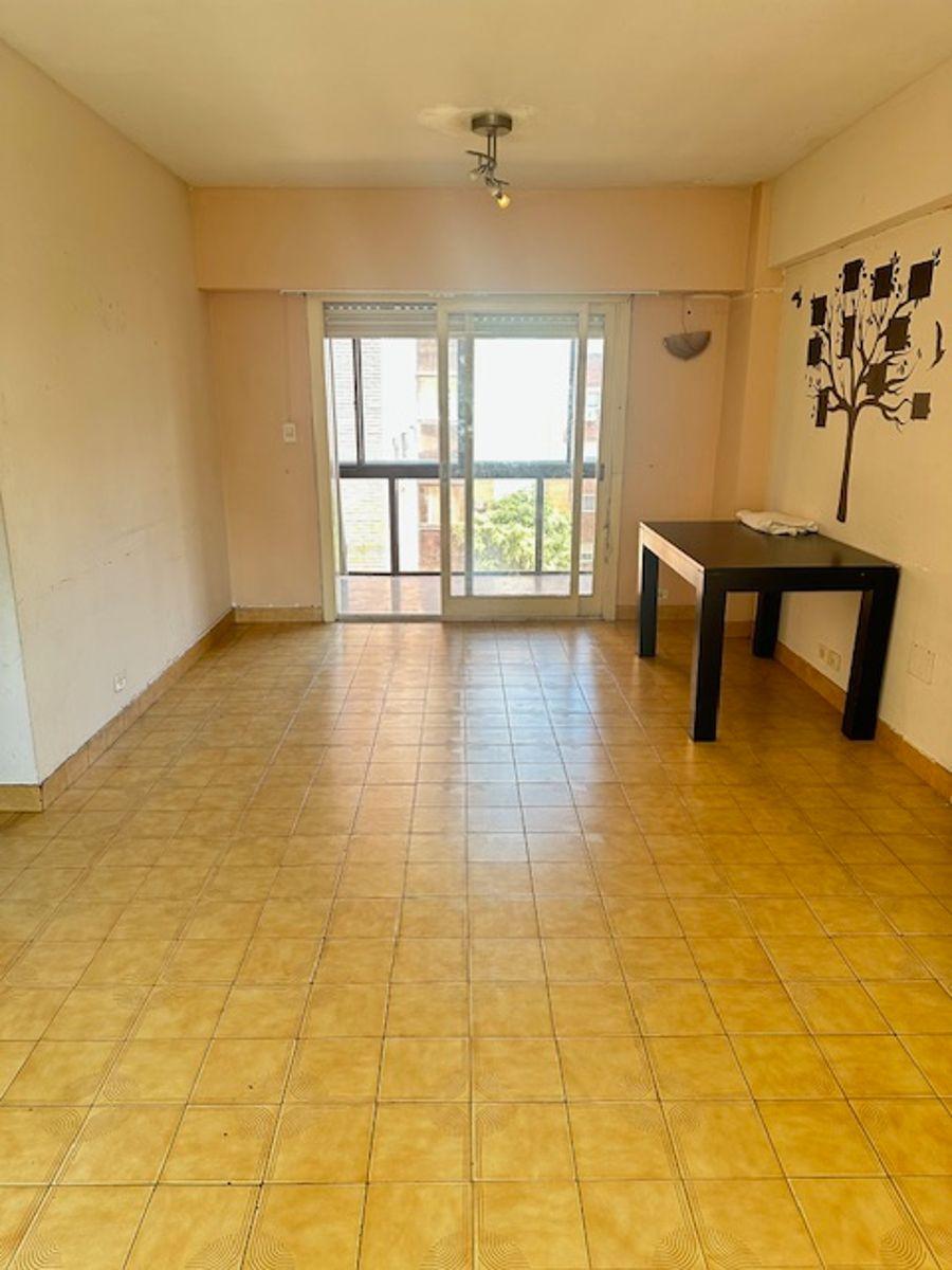 5 Departamento de 4 Ambientes con Cochera