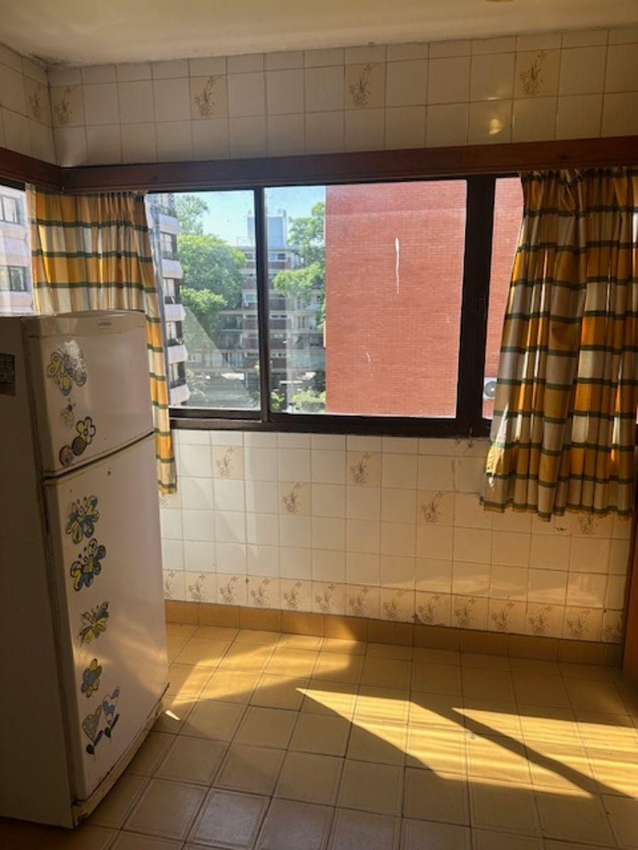 8 Departamento de 4 Ambientes con Cochera